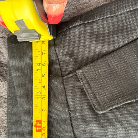 Burberry shorts - Picture 7 of 8